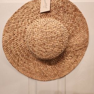 Universal Thread Hat